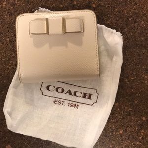 Coach Bow Wallet - Cream Color